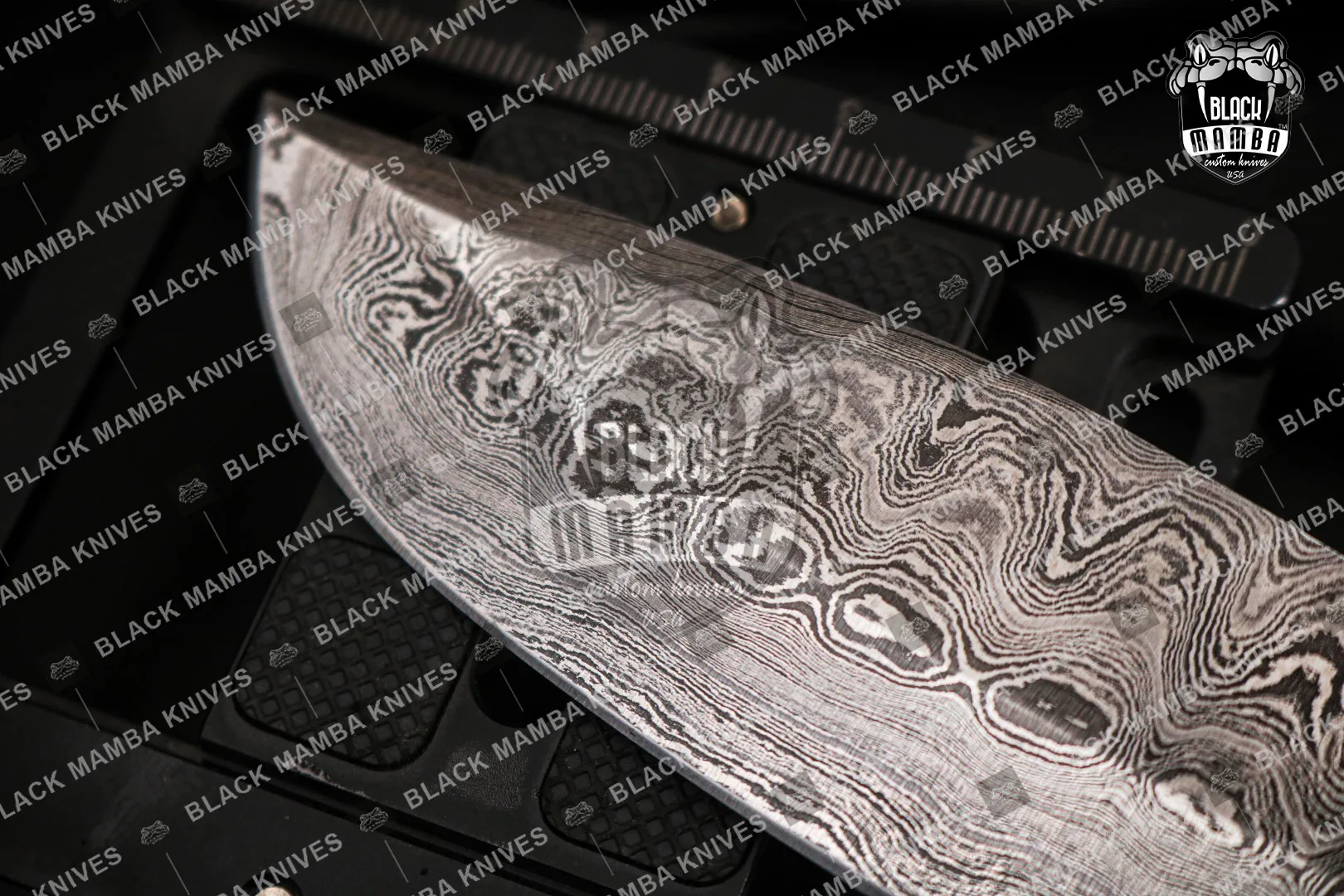 Leopard - Damascus Hunting Knife, 9.8″ Overall, Buffalo Horn Handle - view 10