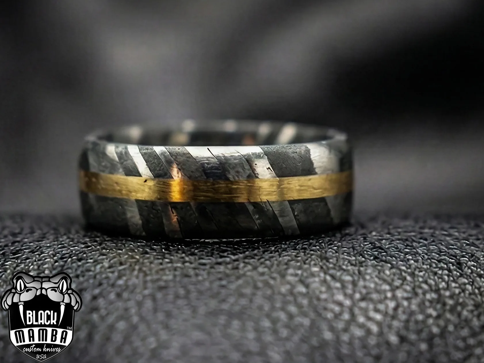 Sirius - Handmade Damascus Steel Mens Ring - view 10