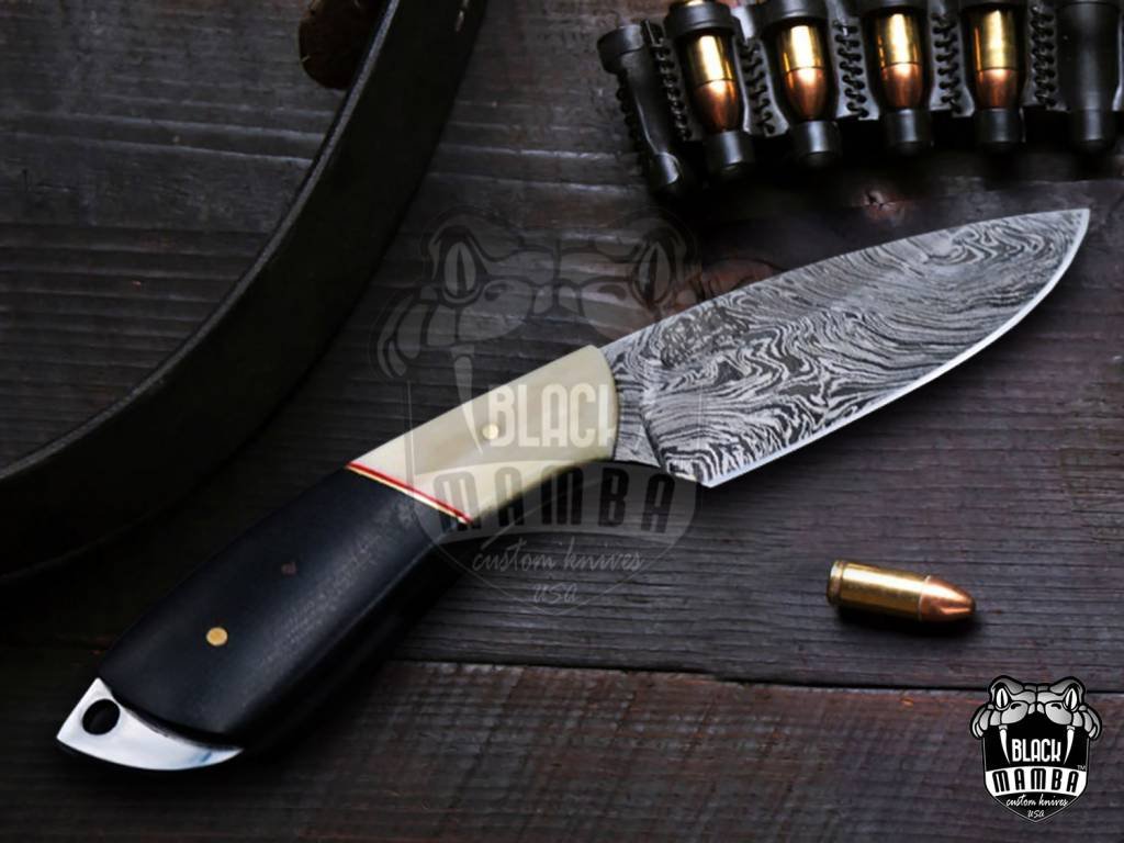 Bmk-165 California King Snake 8 Inches Long 3.5 Inches Blade 5.6 Ounce Damascus Skinner Hunting Fixed Blade Knife Damascus Steel Hand Made Black Mamba Knives World Class Knives USA Made
