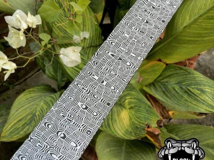 Bmk1212-bl Damascus Mosiac-2 pattren Billet bar 5 mm thick 12 inches long 1.5 inches wide Black Mamba billets