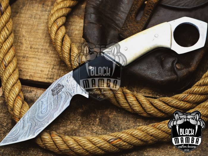 Bmk-159 octopus Damascus Karambit Knife 8.7 Inches Long 3.6 Inches Blade 4.2 Ounce Damascus Fixed Blade Hunting Knife Karambit Knife Damascus Steel Hand Made World Class Knives USA Made