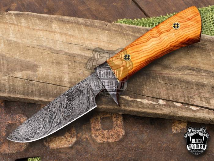 Bmk-171 Burmese pythons Damascus Hunting Fixed Blade Knife