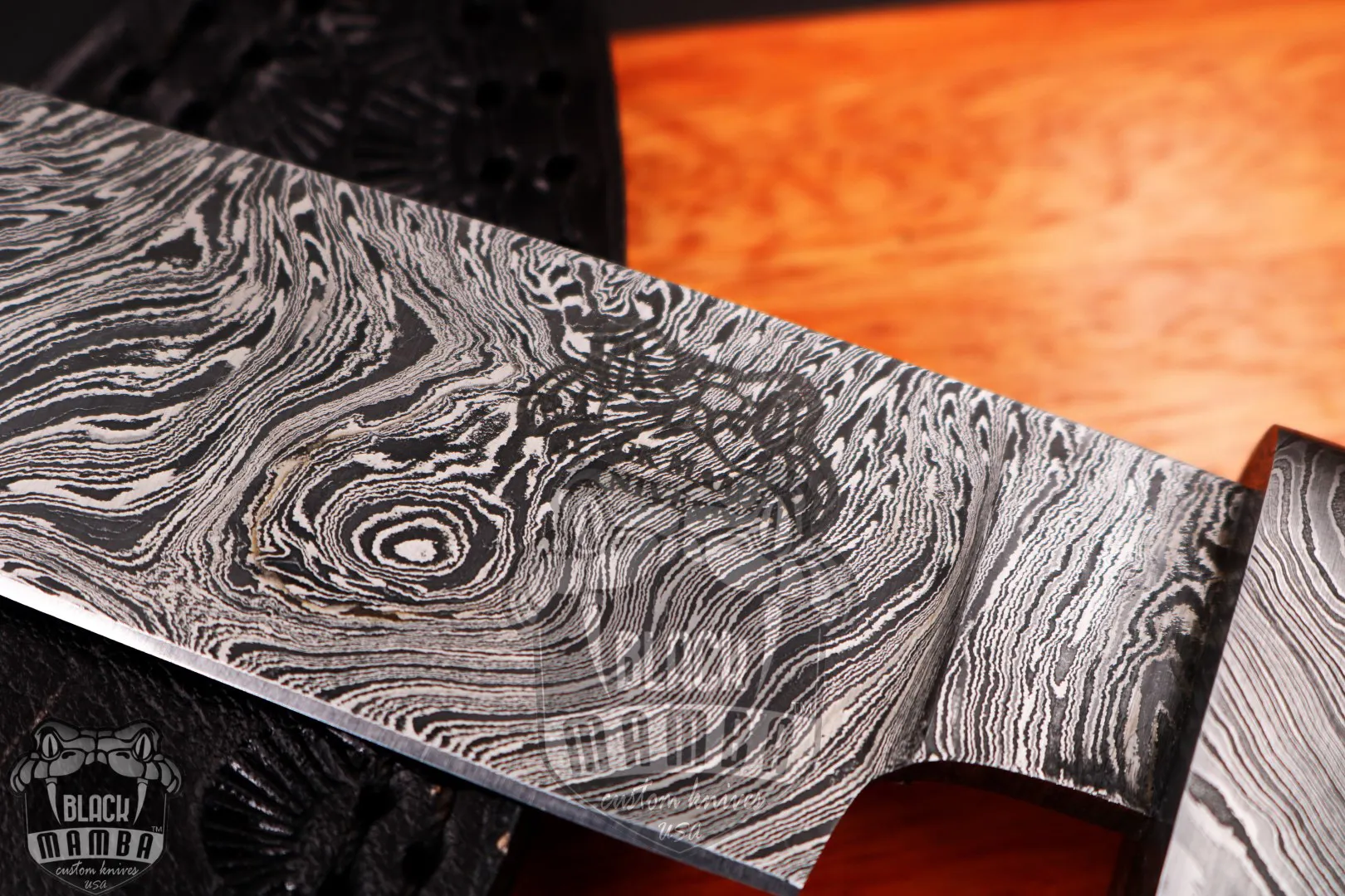 Burmese Pythons - Damascus Hunting Knife - view 3