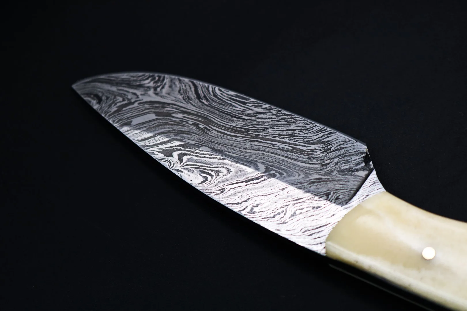 California King Snake 8 Inches Long 3.5 Inches Blade 5.6 Ounce Damascus Skinner Hunting Fixed Blade Knife Damascus Steel Hand Made Black Mamba Knives World Class Knives USA Made | BMK-165 - view 4