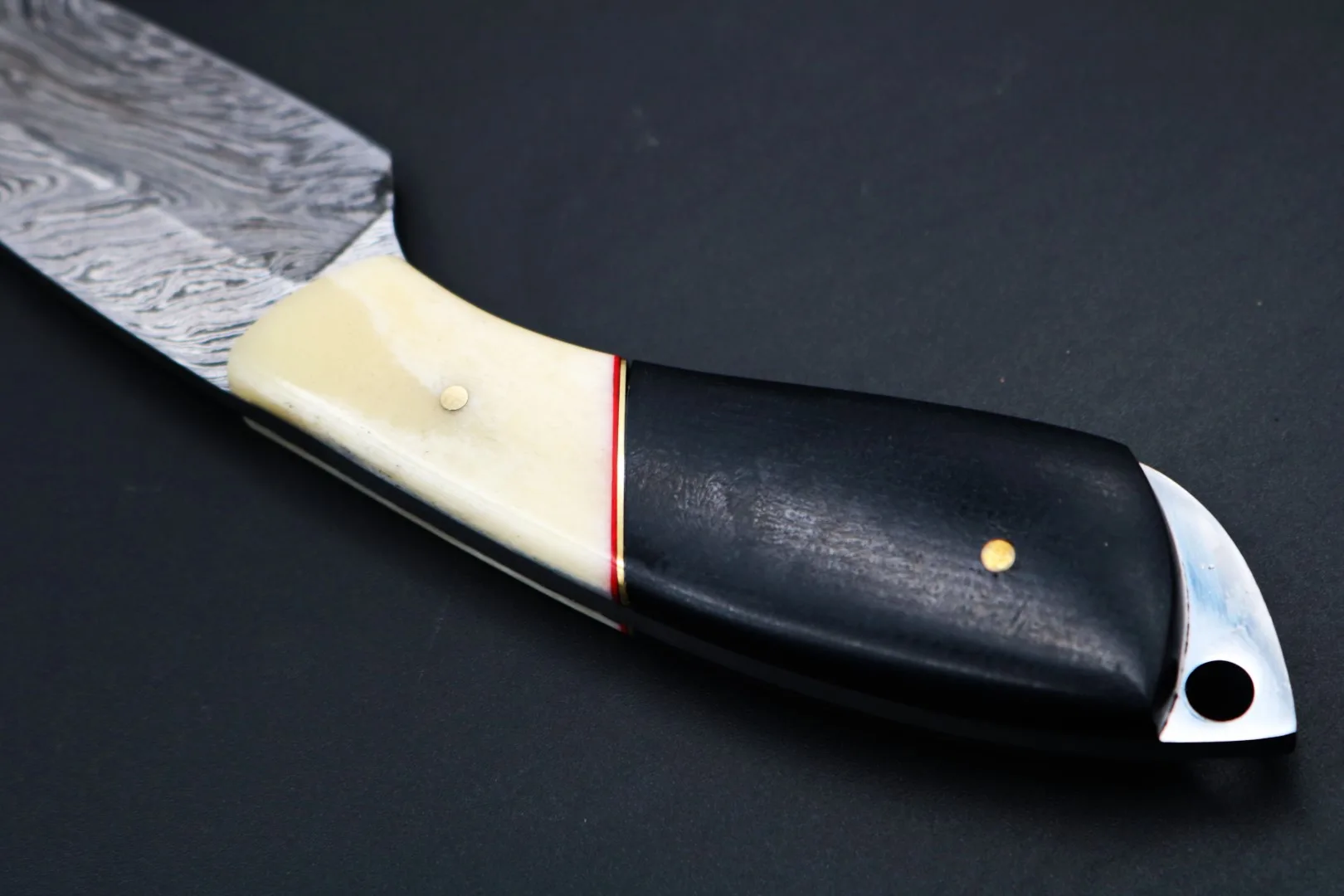 California King Snake 8 Inches Long 3.5 Inches Blade 5.6 Ounce Damascus Skinner Hunting Fixed Blade Knife Damascus Steel Hand Made Black Mamba Knives World Class Knives USA Made | BMK-165 - view 5