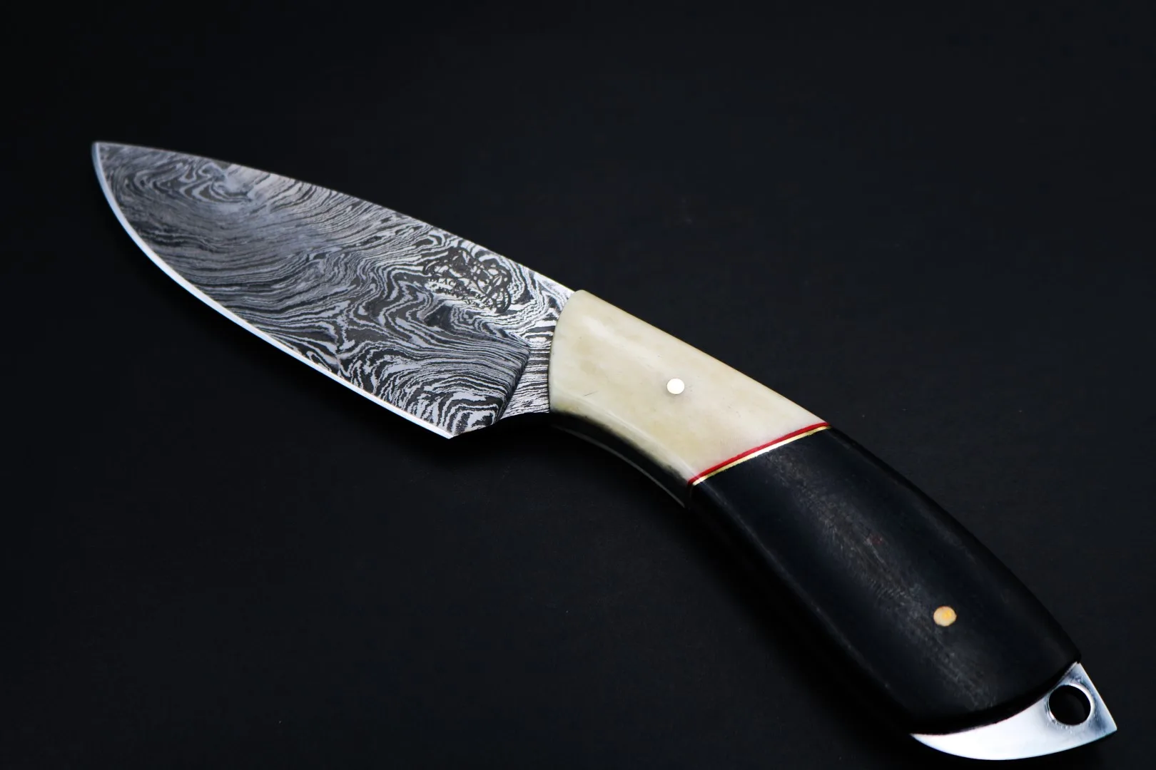 California King Snake 8 Inches Long 3.5 Inches Blade 5.6 Ounce Damascus Skinner Hunting Fixed Blade Knife Damascus Steel Hand Made Black Mamba Knives World Class Knives USA Made | BMK-165 - view 6