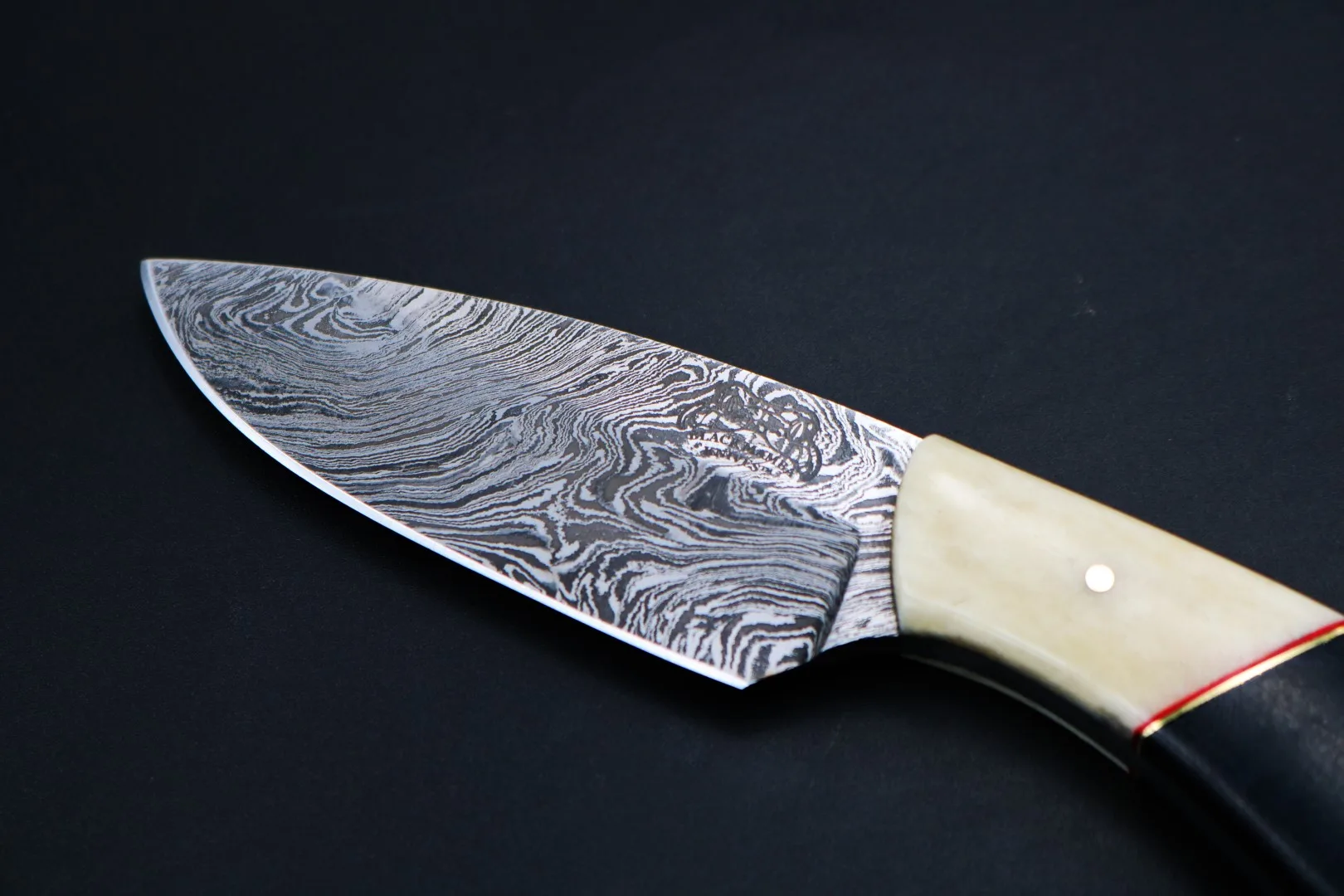 California King Snake 8 Inches Long 3.5 Inches Blade 5.6 Ounce Damascus Skinner Hunting Fixed Blade Knife Damascus Steel Hand Made Black Mamba Knives World Class Knives USA Made | BMK-165 - view 7
