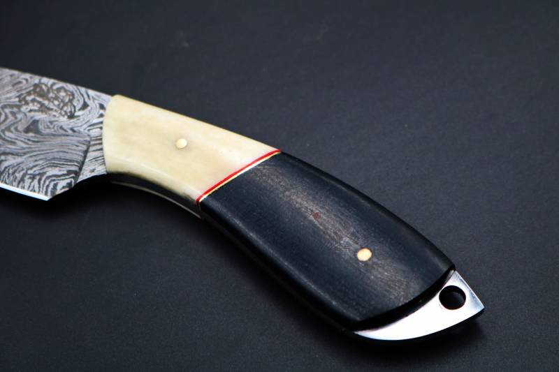 Bmk-165 California King Snake 8 Inches Long 3.5 Inches Blade 5.6 Ounce Damascus Skinner Hunting Fixed Blade Knife Damascus Steel Hand Made Black Mamba Knives World Class Knives USA Made - Image 8