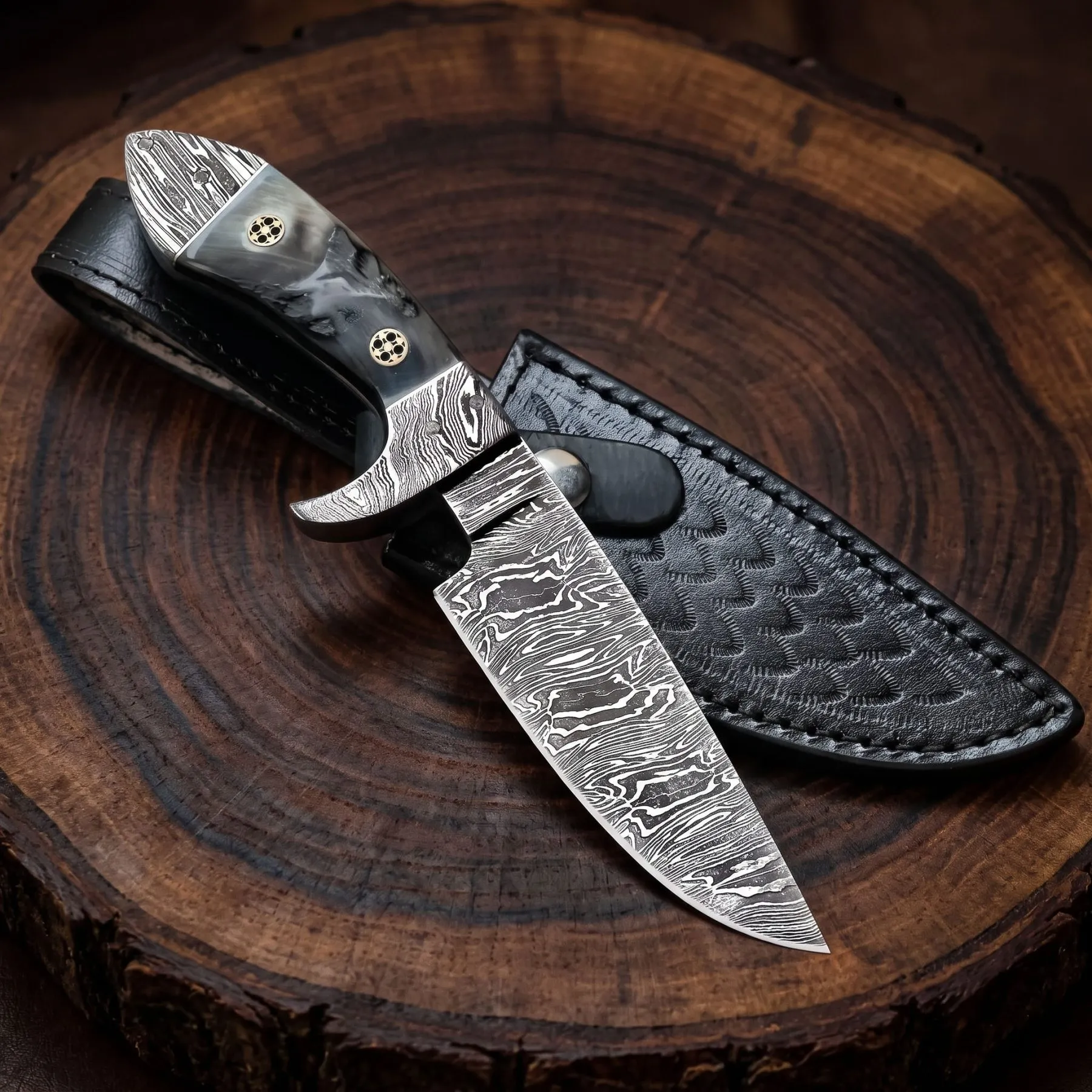 Silver Boa Snake 9 Inches Long 4.7 Inches Blade 9.8 Ounce Damascus Steel Fixed Blade Hunting Knife Damascus Hand Made World Class Black Mamba Knives USA Made | BMK-169