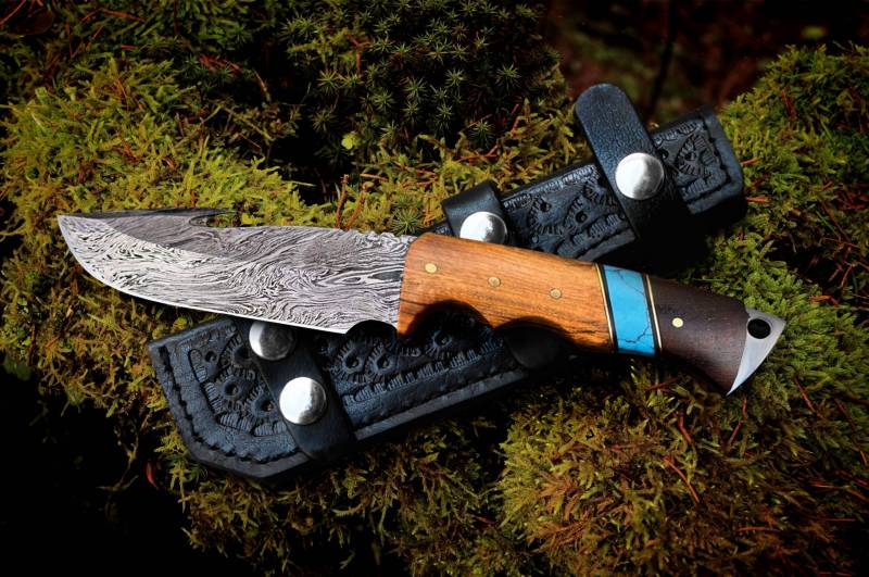 Bmk-163 Slatra Damascus Gut Hook Knife 8.7 Inches Long 4.6 Inches Blade 5.6 Ounce Damascus Hunting Fixed Blade Knife Damascus Hand Made World Class Knives USA Made - Image 4