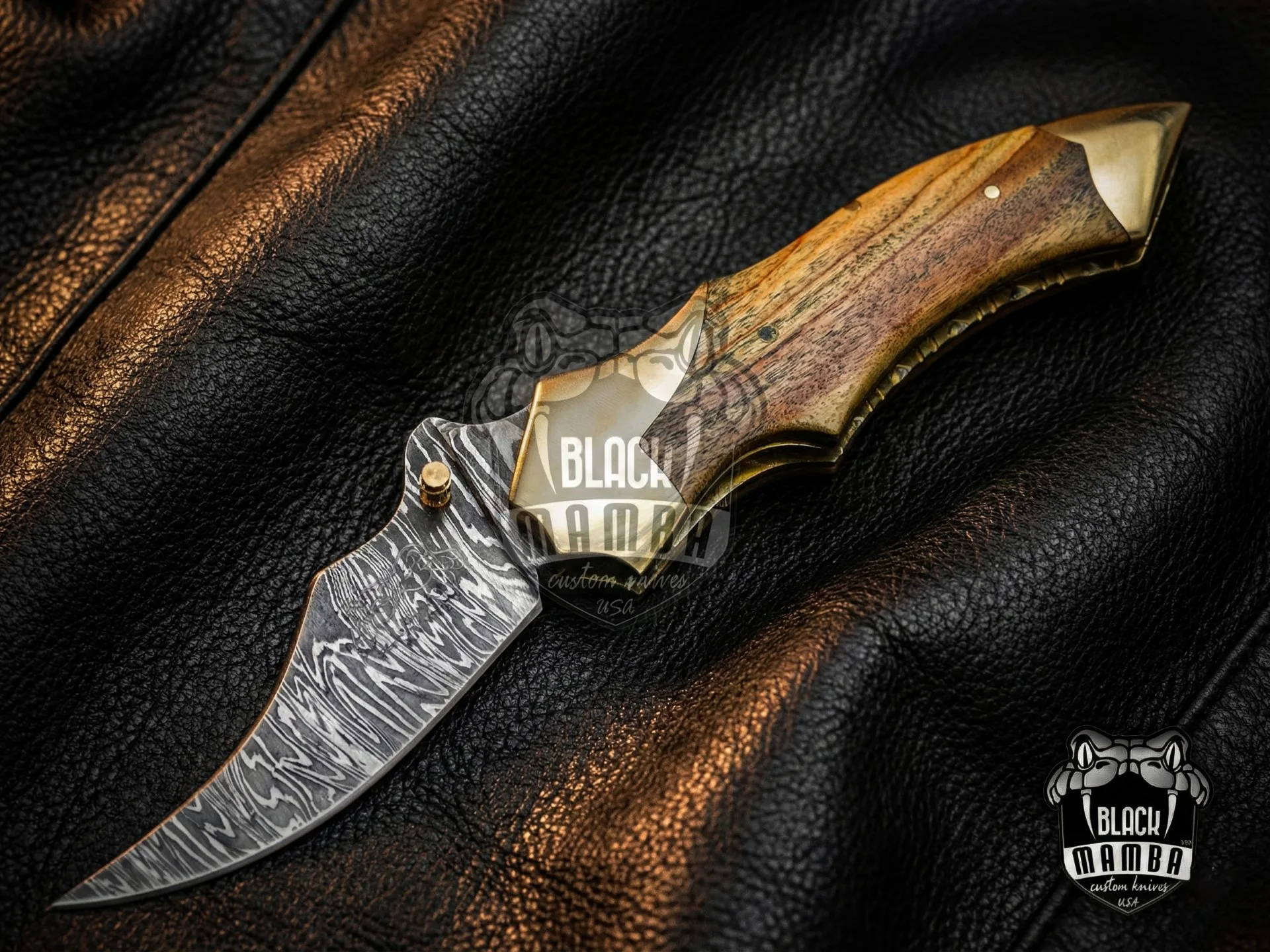 Damascus Folding Pocket Knife, 9″ Overall, Walnut Wood Handle with Brass Bolster
