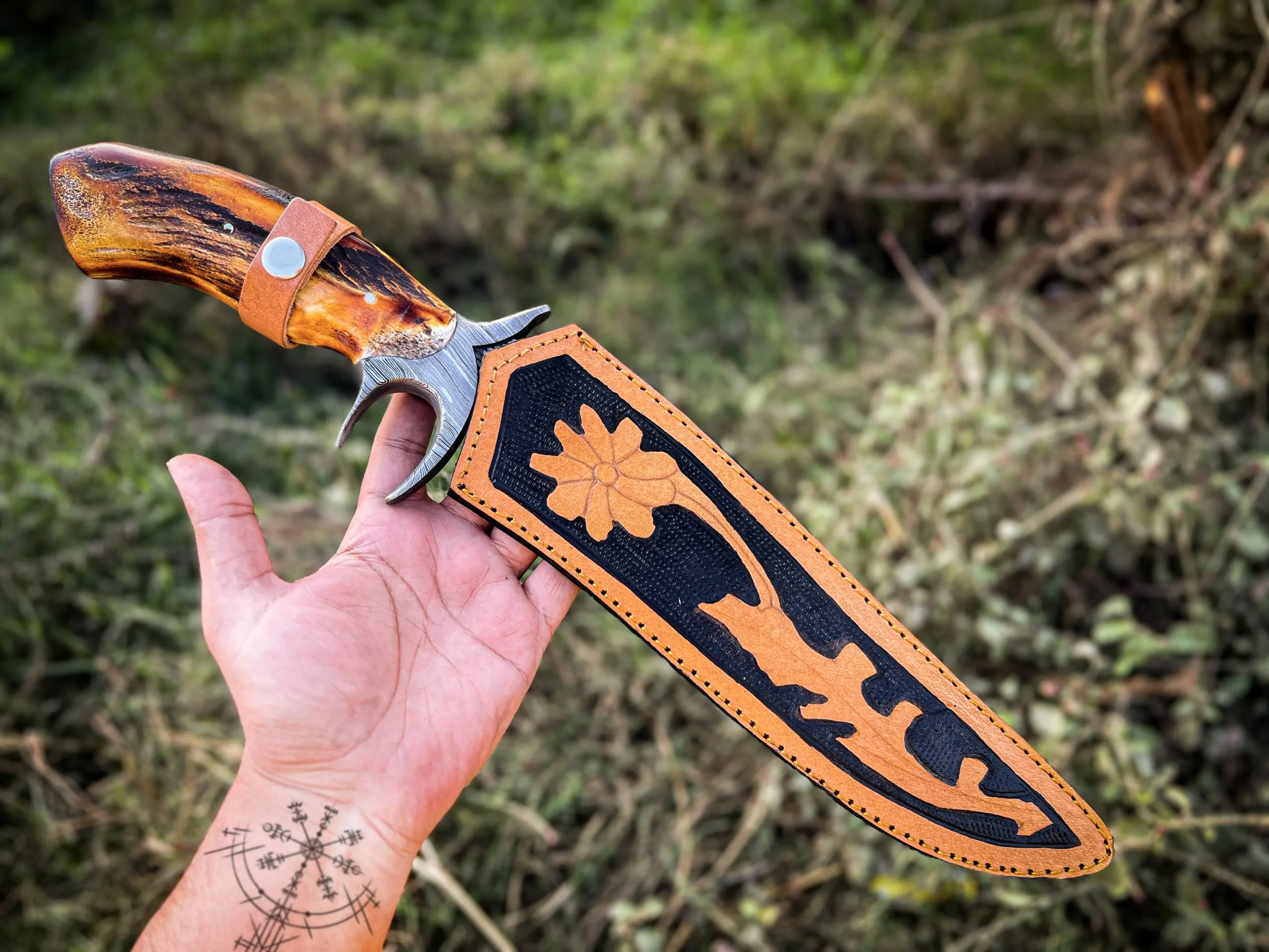 Hunting - Damascus Bowie Knife, Stag Handle - view 4