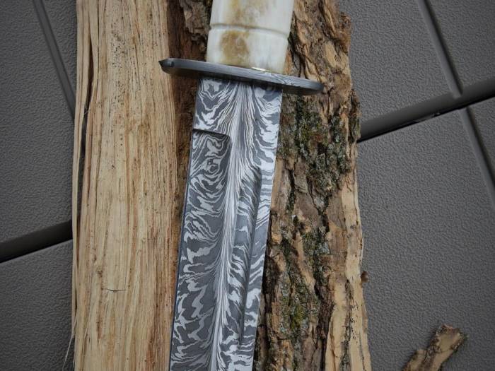 BMK-1006-L1 Limited Edition Ka-Bar Style Damascus Knife – 12" Feather Pattern Blade with Camel Bone Handle