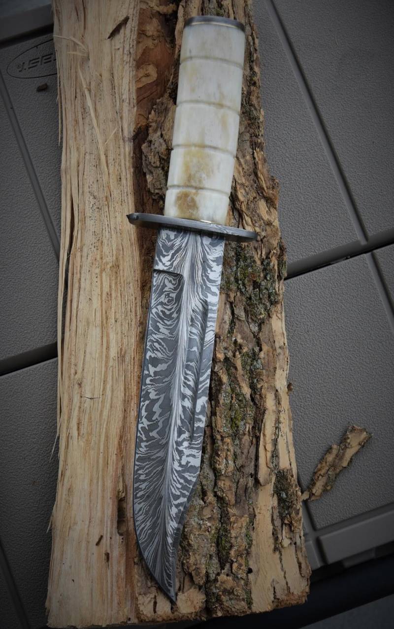 BMK-1006-L1 Limited Edition Ka-Bar Style Damascus Knife – 12" Feather Pattern Blade with Camel Bone Handle