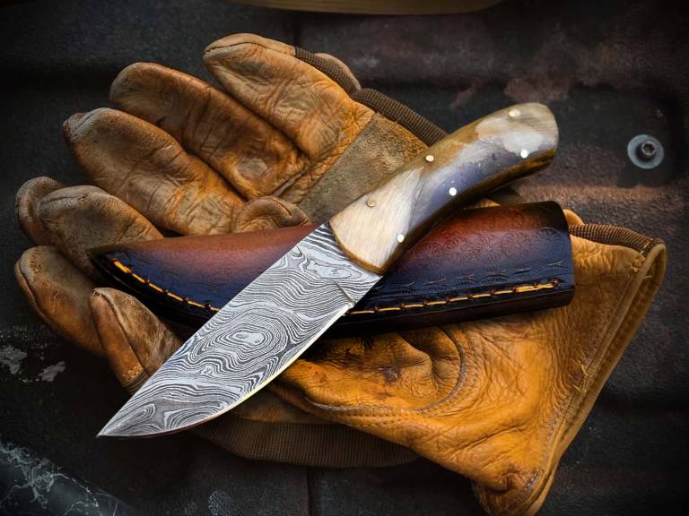 BMK-644 Hornback Skinner | Damascus Small Skinning Knife with Buffalo Horn Handle & Leather Sheath