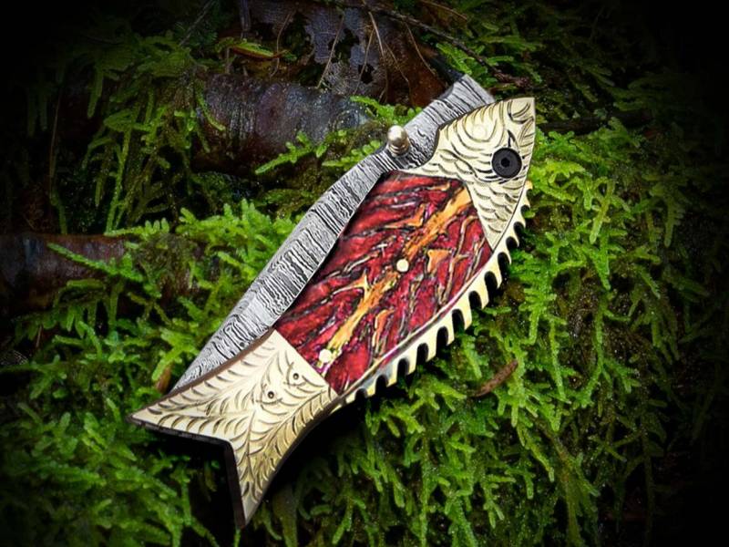 BMK-642 | The Golden Koi | Fish-Shaped Damascus Folding Knife with Engraved Brass Handle - Image 4