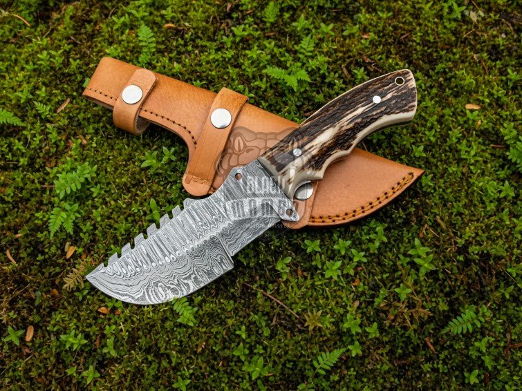 BMK-652 Custom Handmade Damascus Tracker Beautiful Knife with Stage Handle with Leather Sheath Camping Knife & Hunting Knife
