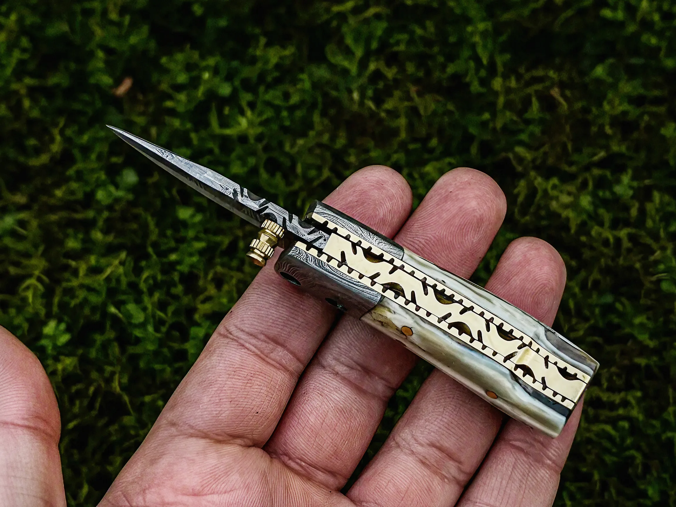 Mossfang – Damascus Folding Pocket Knife, 3.5″ Overall - view 2