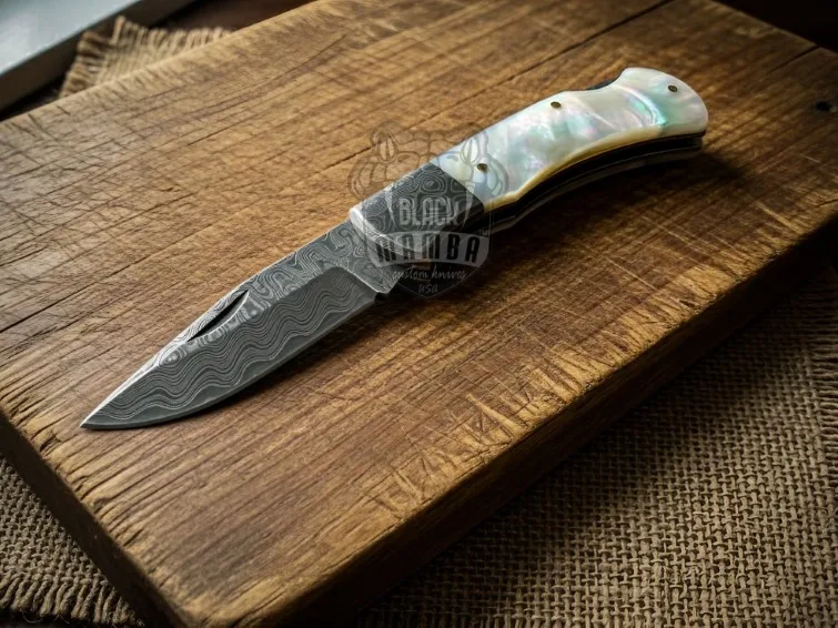 Serpent’s Kiss – Damascus Folding Pocket Knife, 3.5″ Blade - view 3