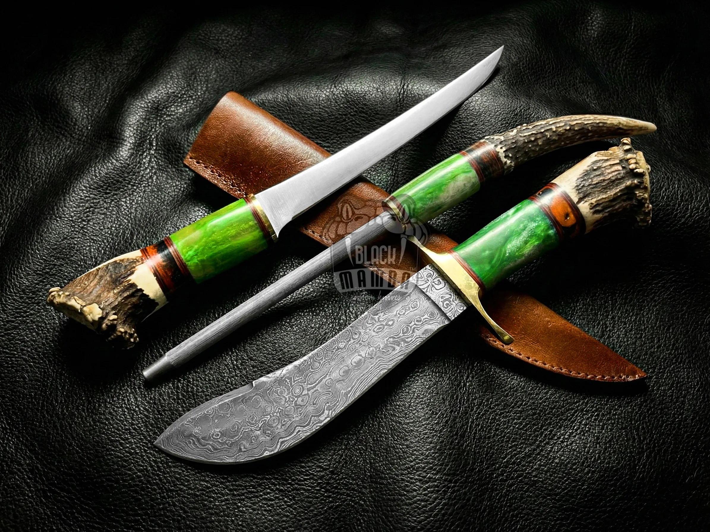 Handmade Hunting and Fillet Knife with Leather Sheath & Stag Handle – Premium Personalized Gift | BMK-722
