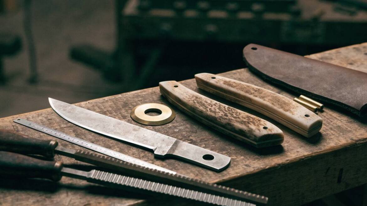 Build a Custom Hunting Knife